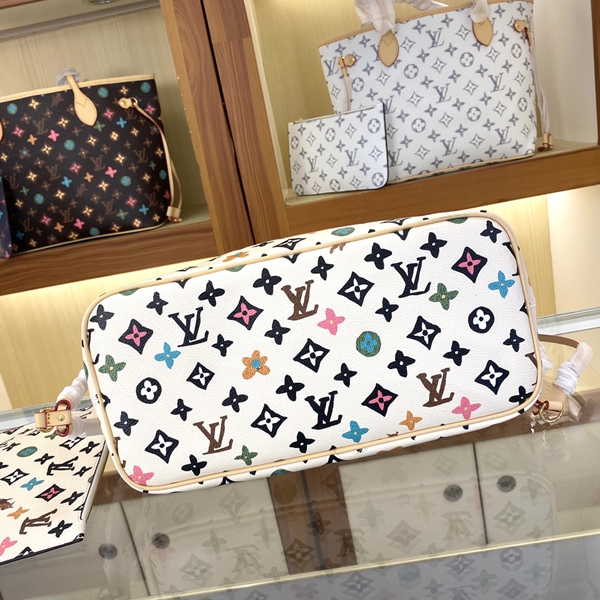 ルイヴィトンバッグ着用イメージ